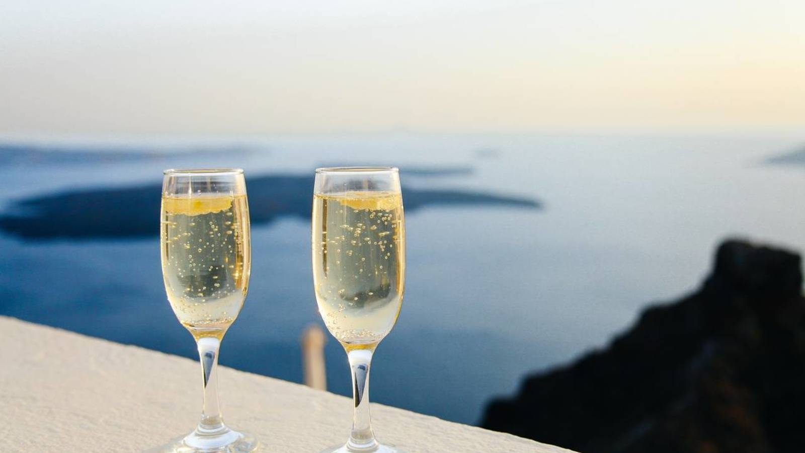 Champagne, así puedes celebrar de la mejor manera con un vino